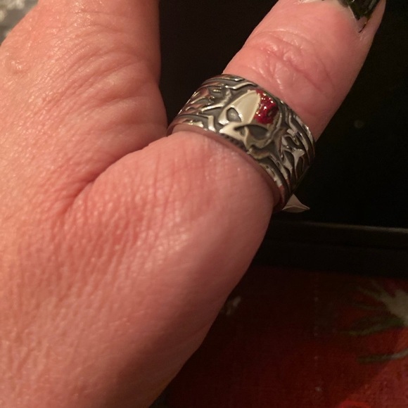 - Willie G Rings New Style - Picture 4 of 8